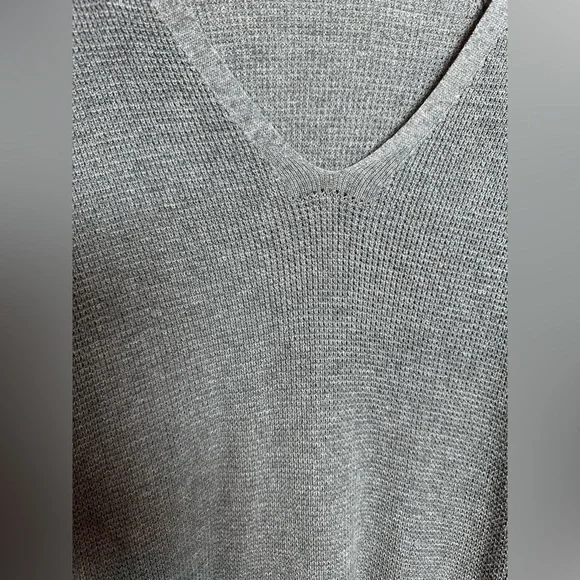 Vince gray V-Neck Women's Sweater - Picture 3 of 10